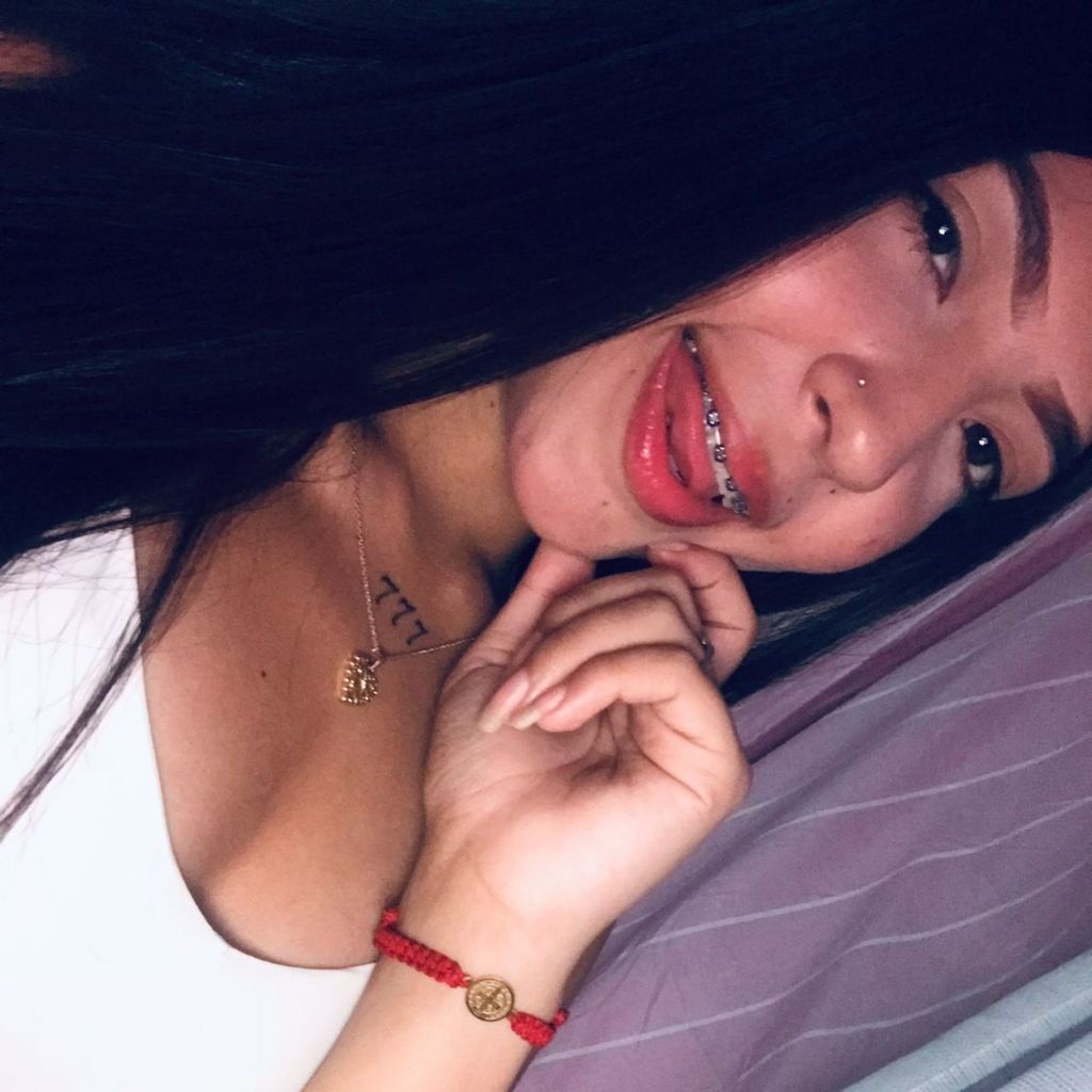 Yisell👄 from CO on Tango Live