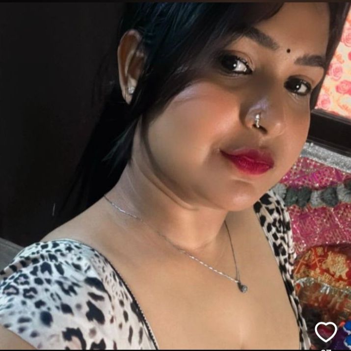 Shreya from US on Tango Live