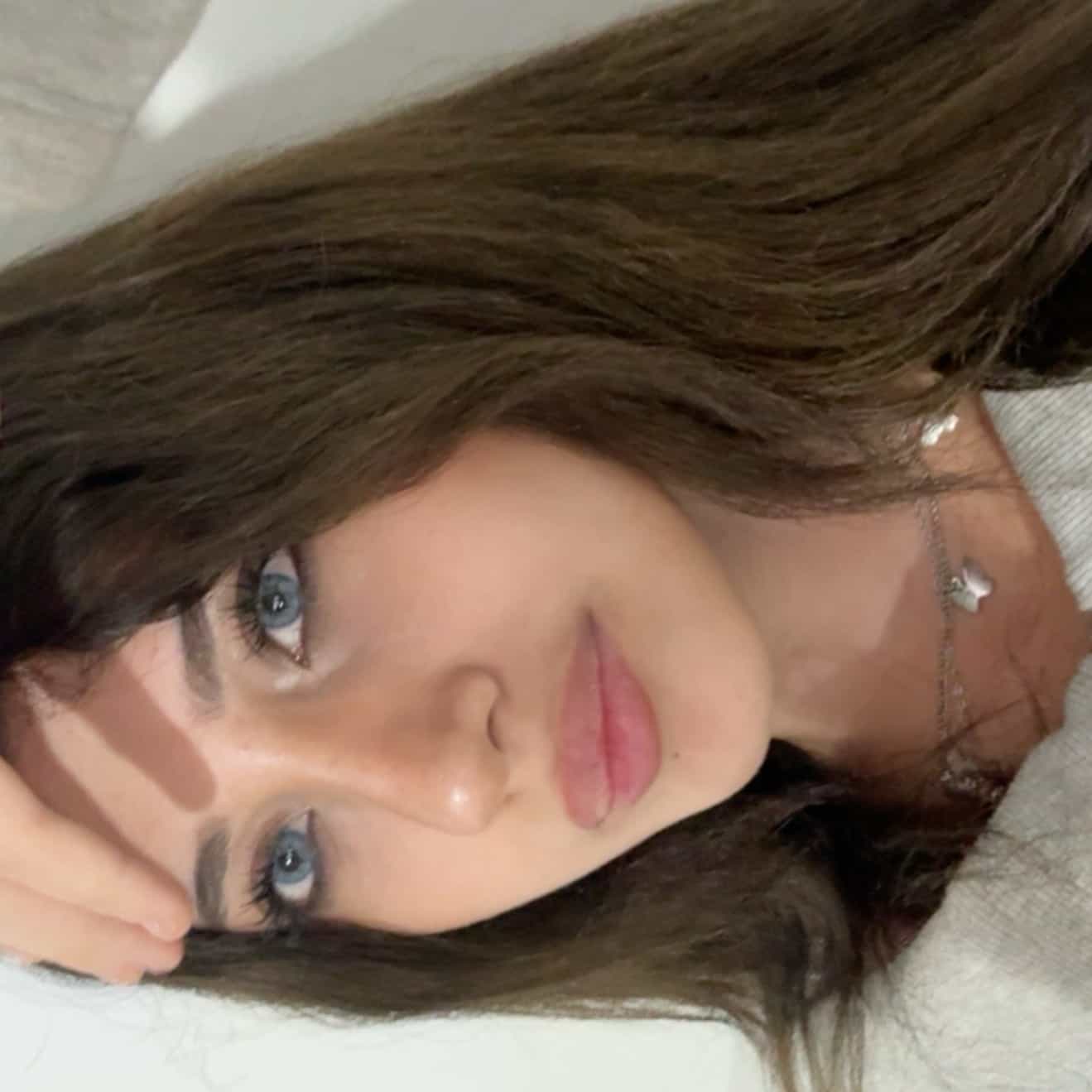 Alina mmh أنا فتاة عربية