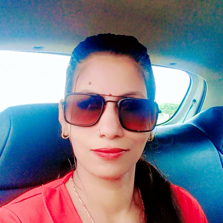 Pinki from IN on Tango Live