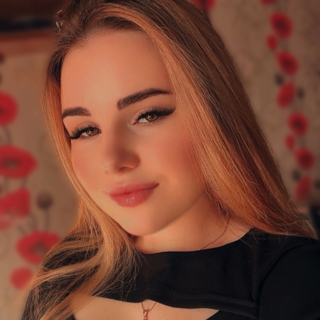 Maya❤️🔥 on Tango Live