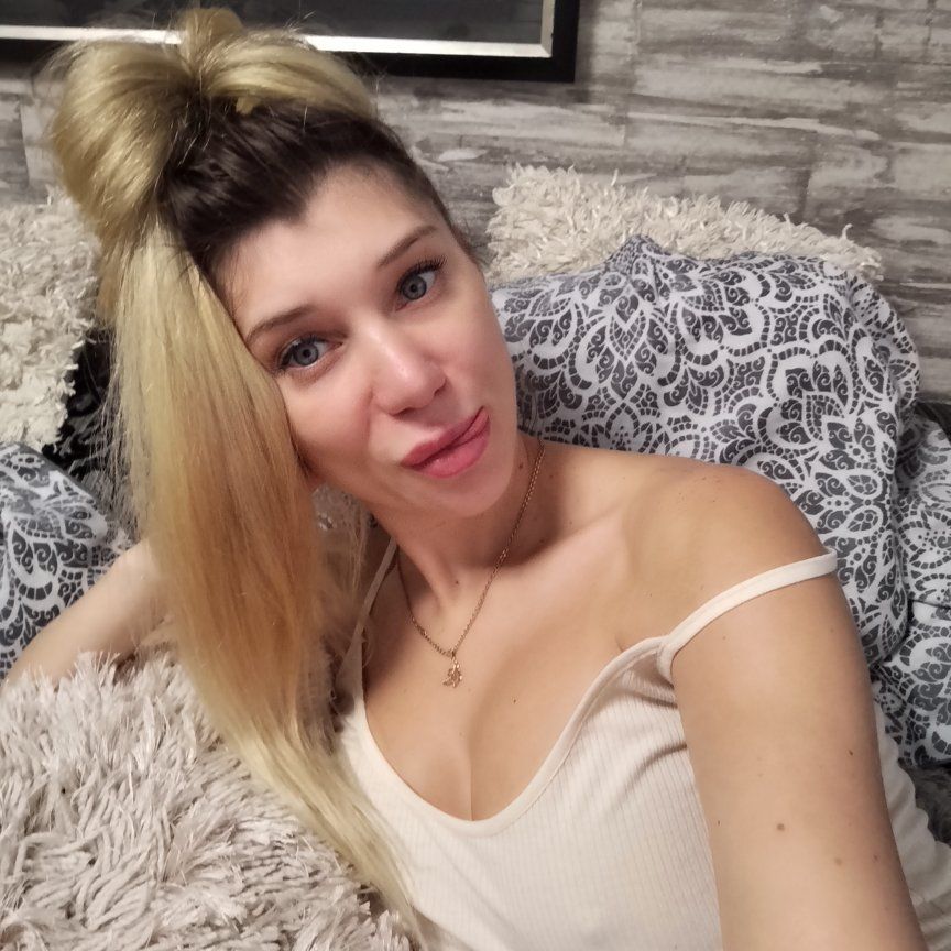 Ketrin from UA on Tango Live