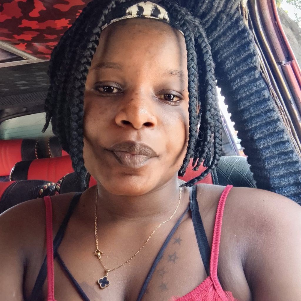 Sharon from KE on Tango Live