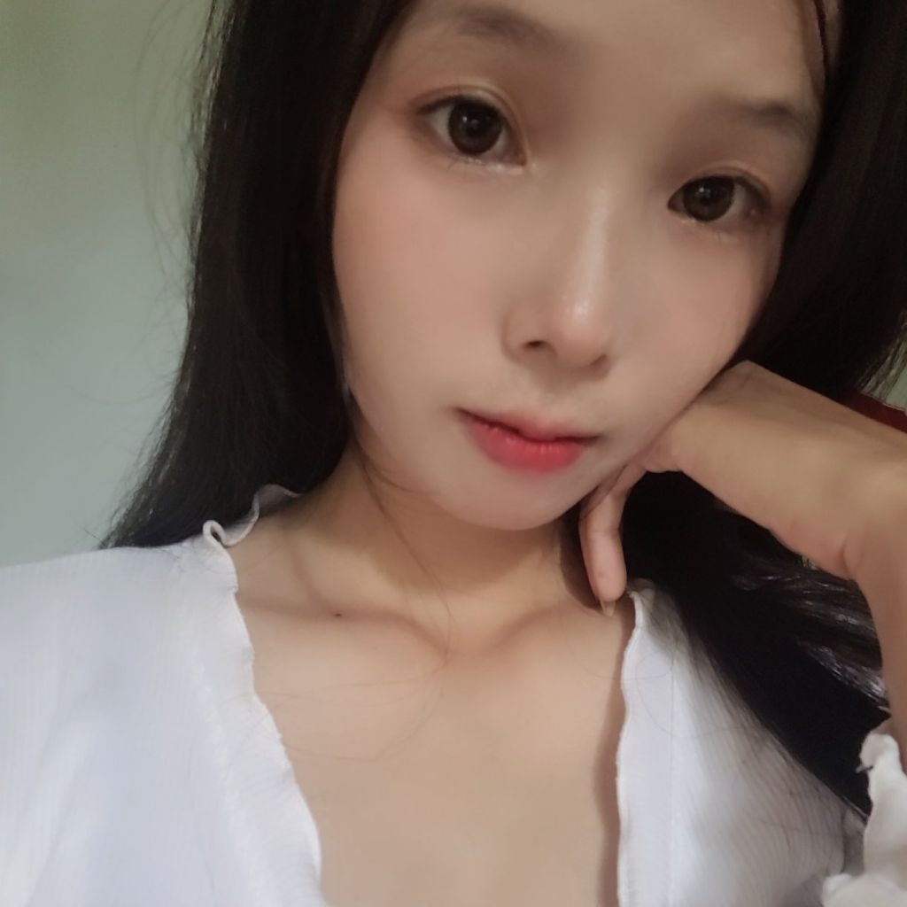 Linda from VN on Tango Live