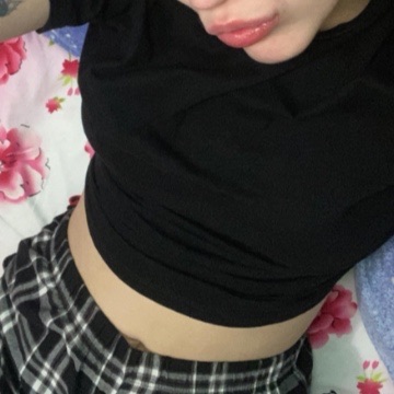 Lily🎁🧸 from DE on Tango Live