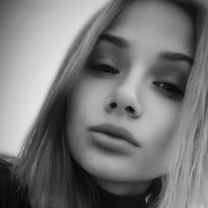 Катя from UA on Tango Live