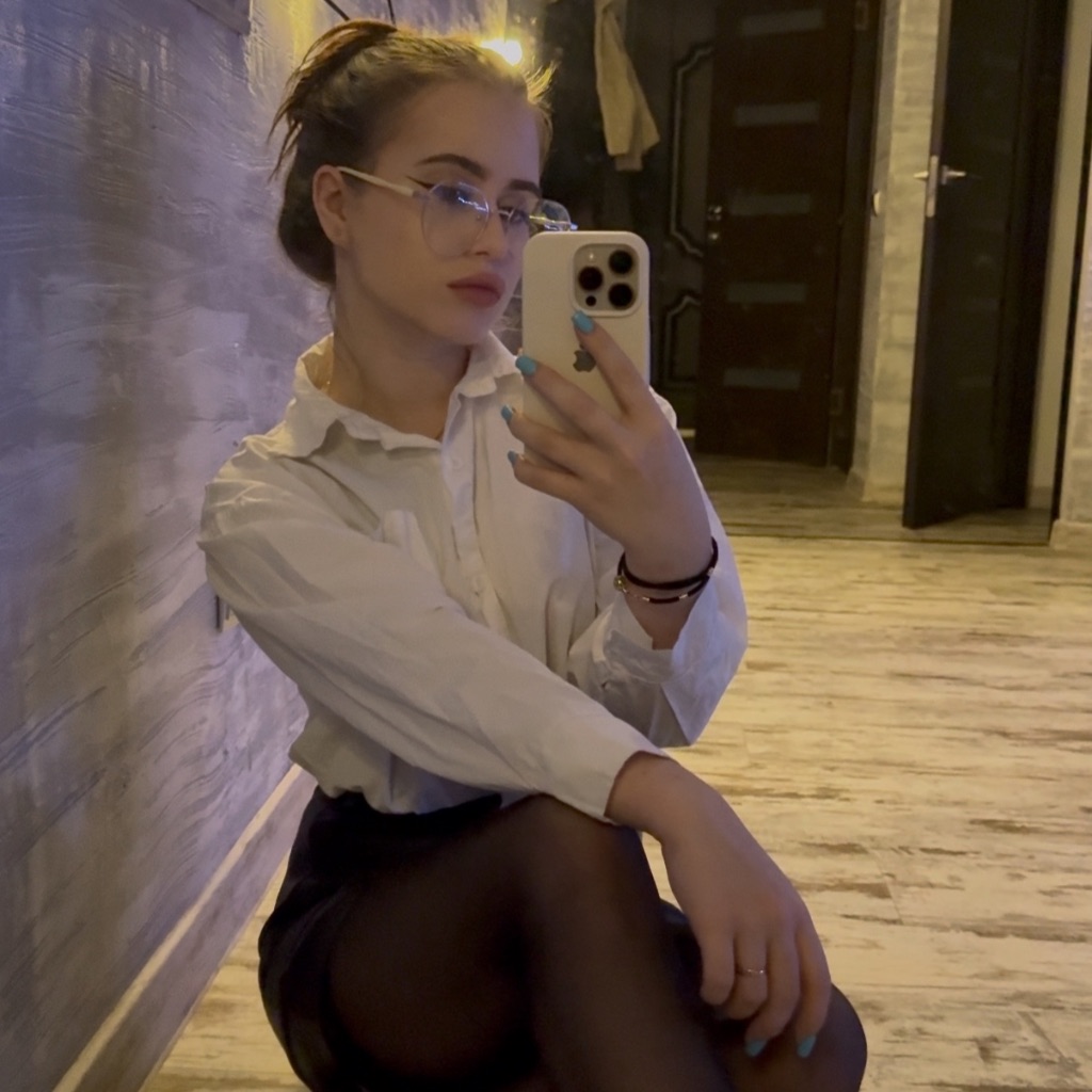 SoftMirage from UA on Tango Live