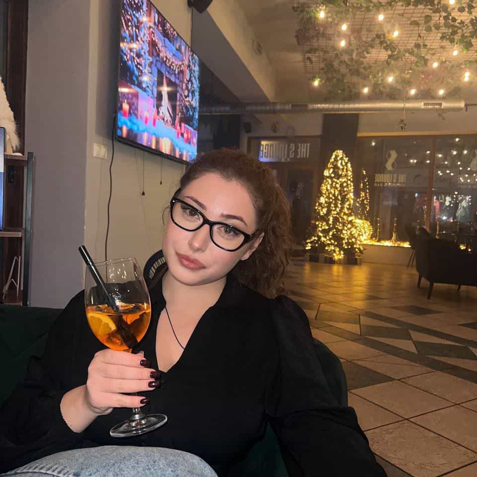 Leila2305