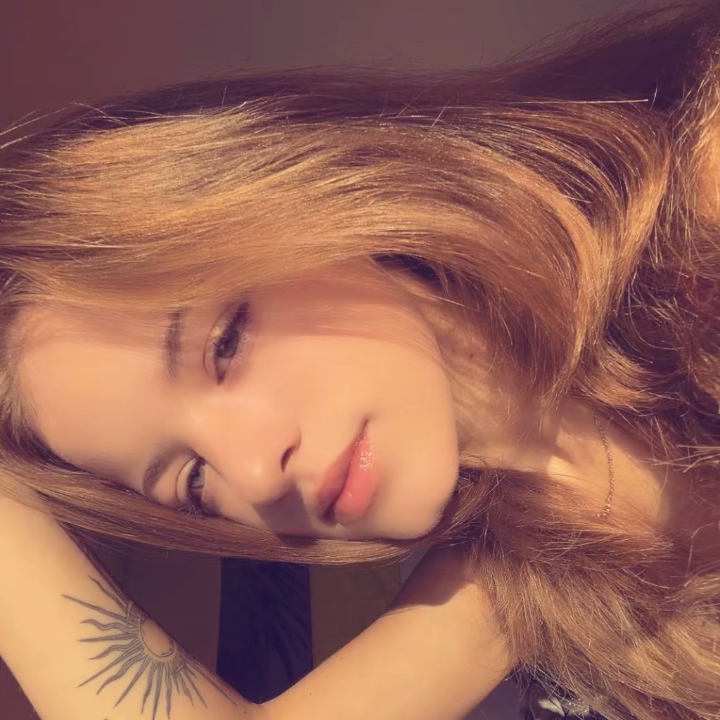 Ivy from UA on Tango Live