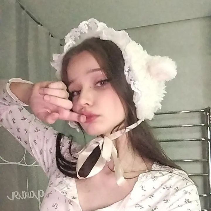 🌸lasssiks🌸 from RU on Tango Live