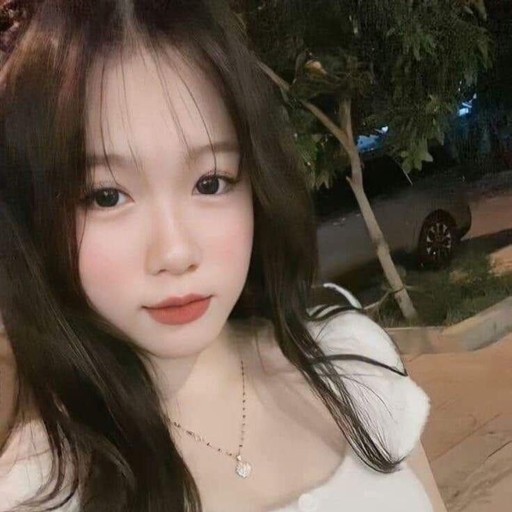 Linda2000 from VN on Tango Live