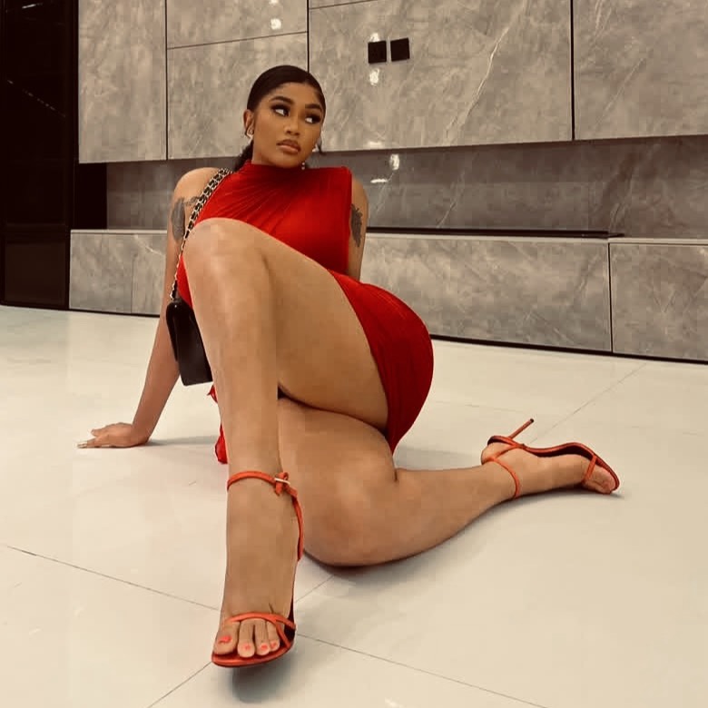 Jan 22 🎂Ðéłíçíòųş V 🌊🤤😋 from AE on Tango Live
