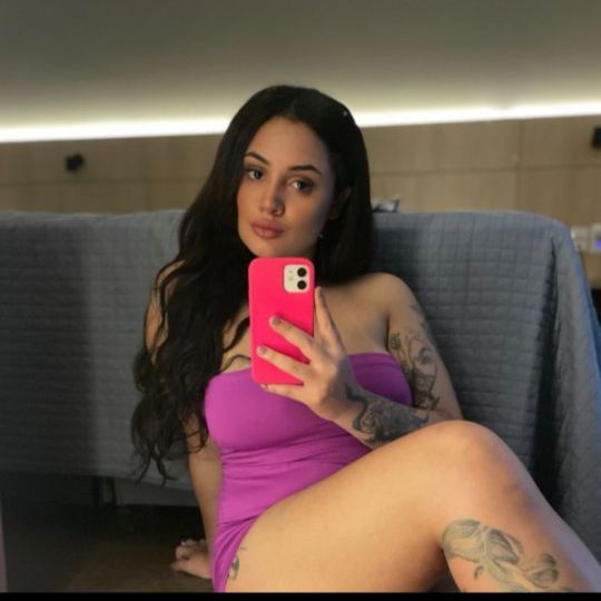 Mia from BR on Tango Live