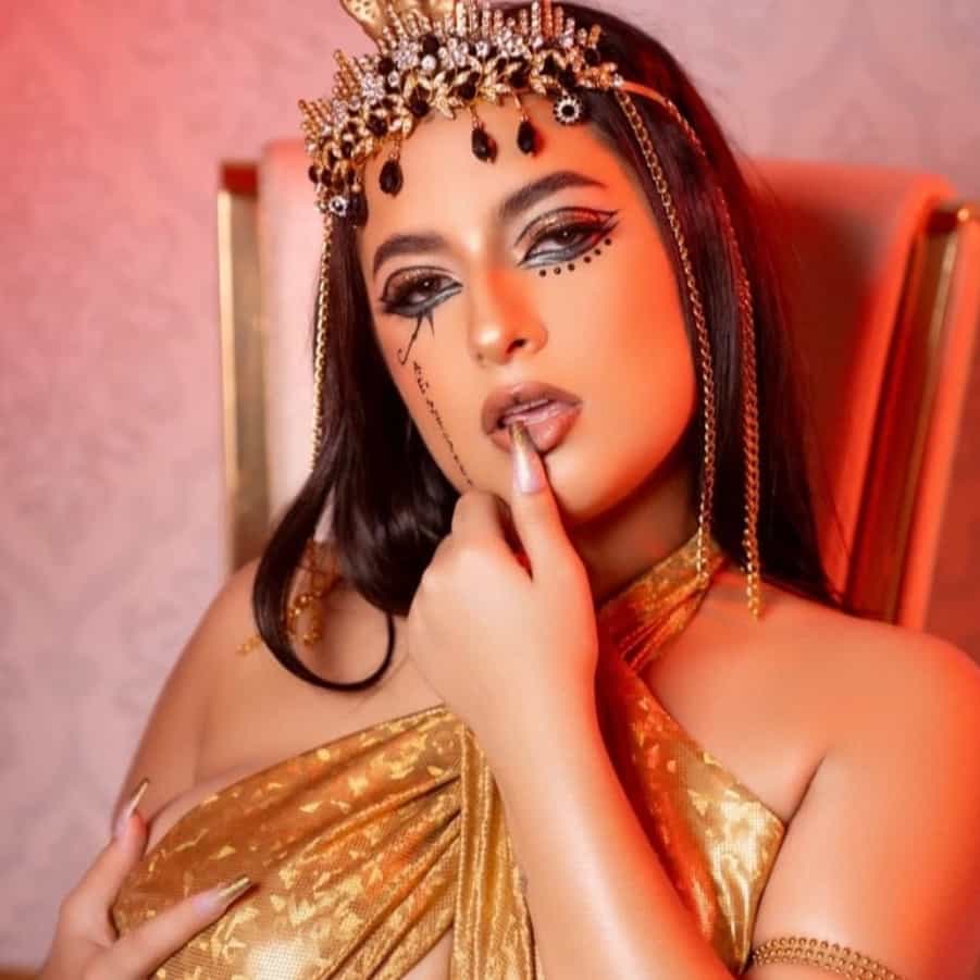 🔺♾️🔻Regina 🕳️📐🏴☠️