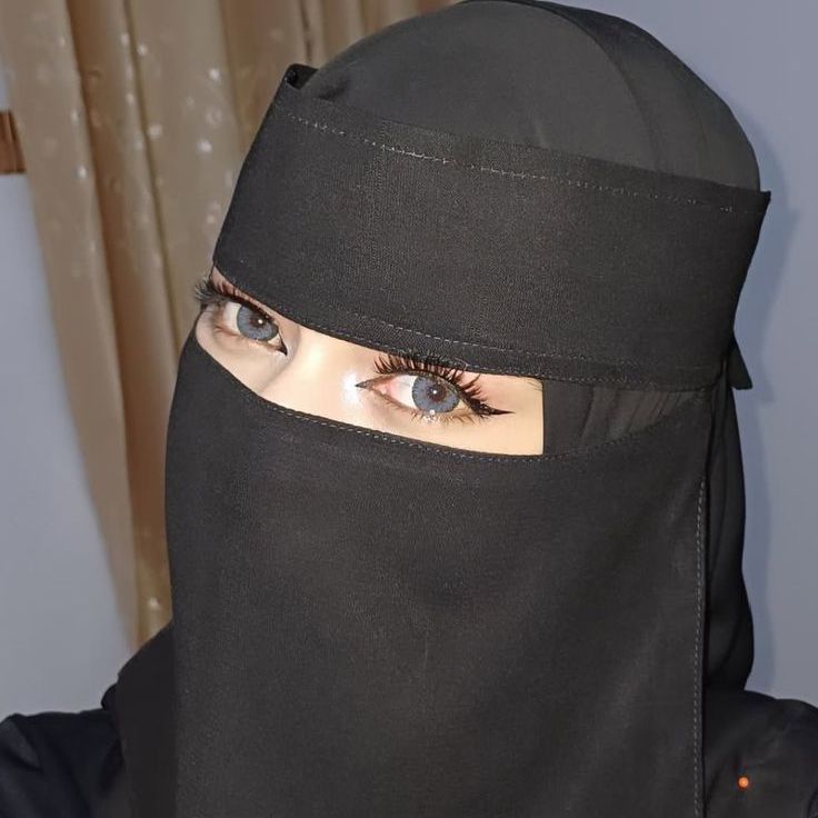 فروله وبس on Tango Live