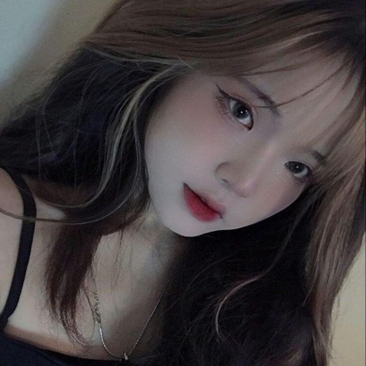 Lili from VN on Tango Live