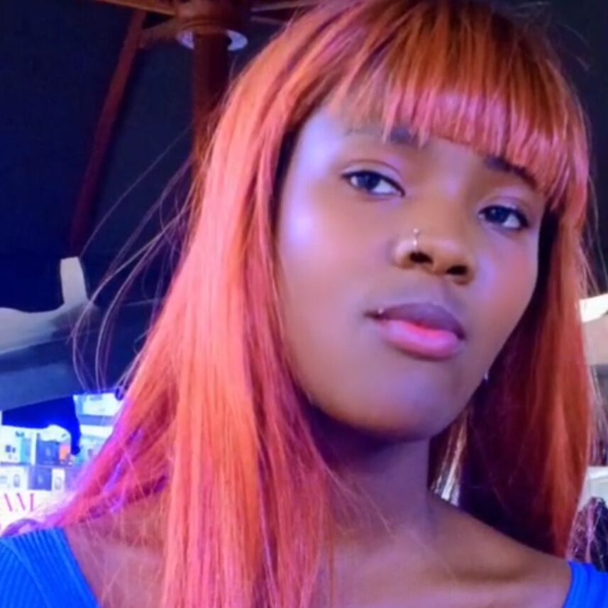 Unique queen 👑 from KE on Tango Live
