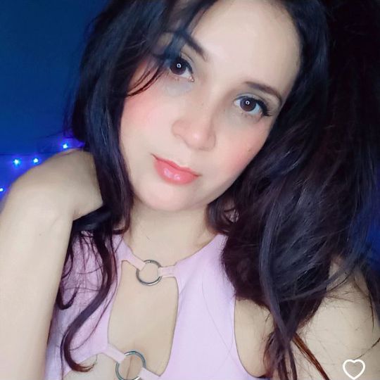 Esmeralda from VE on Tango Live
