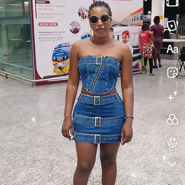 Queen bae from KE on Tango Live