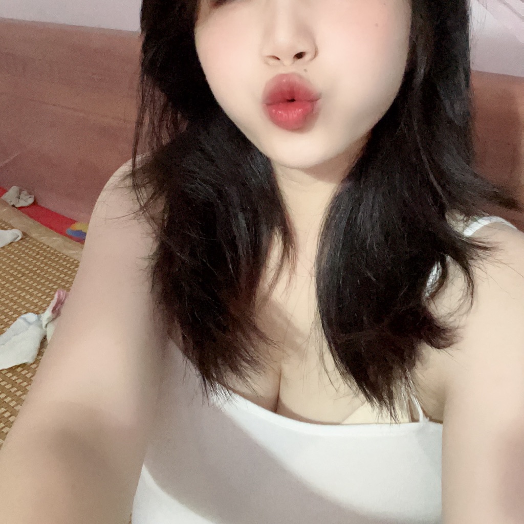Mina🐷 from VN on Tango Live