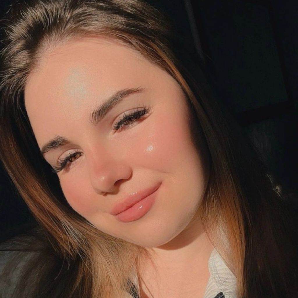Maya from UA on Tango Live