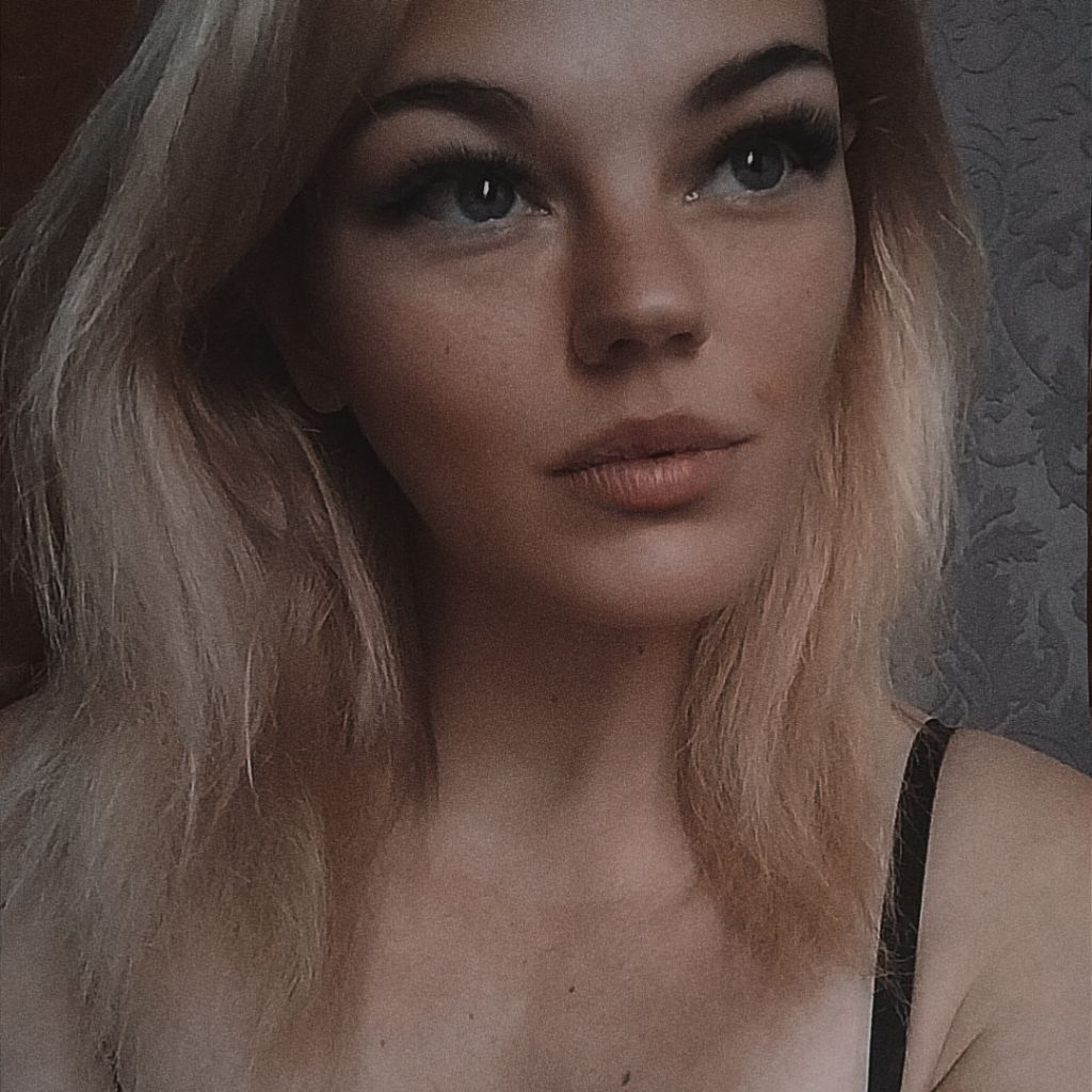 Анита from UA on Tango Live