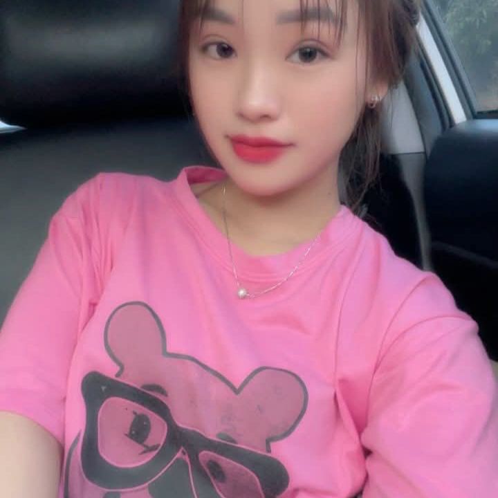 Cô giáo thảo from VN on Tango Live