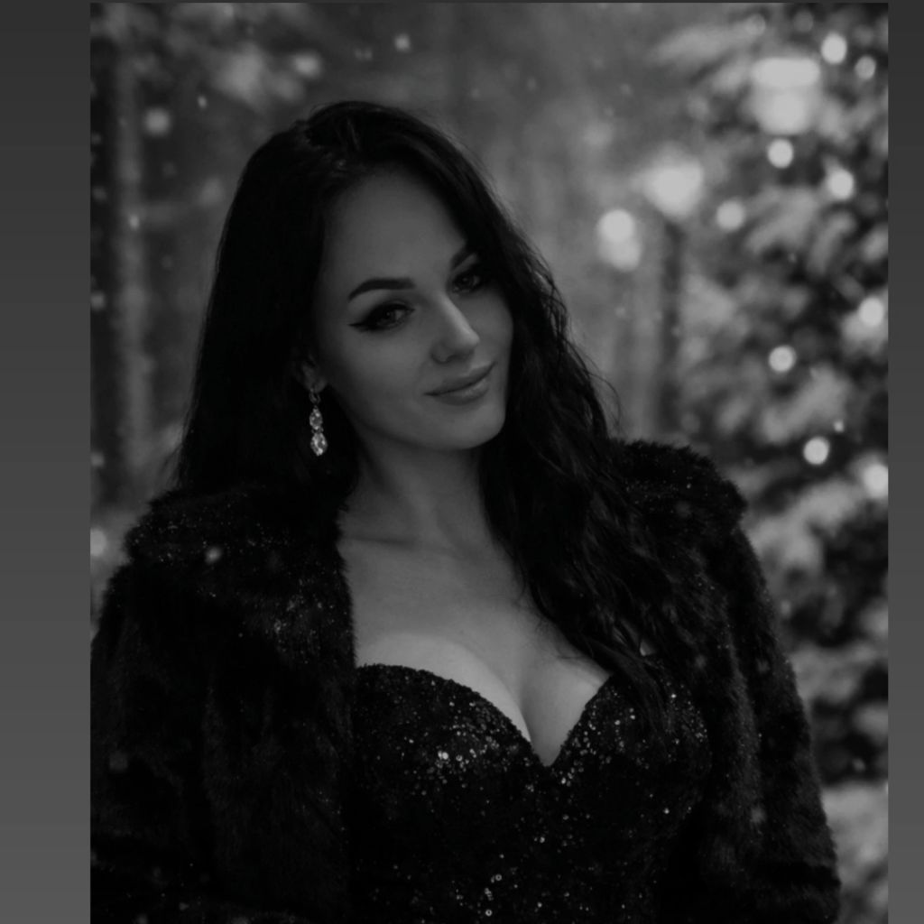 Svetik💋 from UA on Tango Live