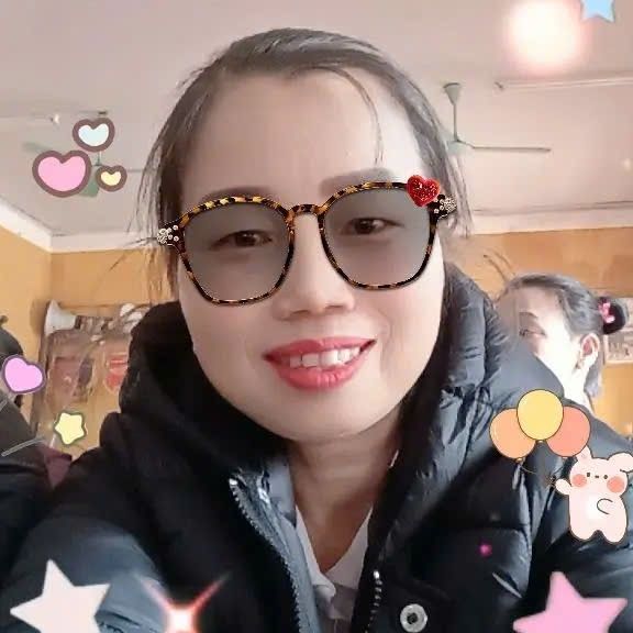 Thân thiện from VN on Tango Live