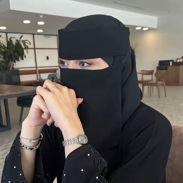 نور from MA on Tango Live