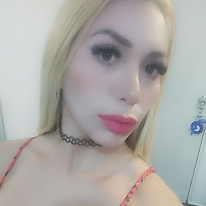 Mar from MX on Tango Live