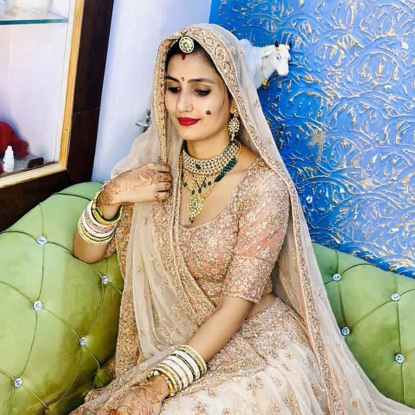 Neerja on Tango Live