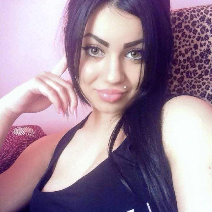 Lady from RO on Tango Live