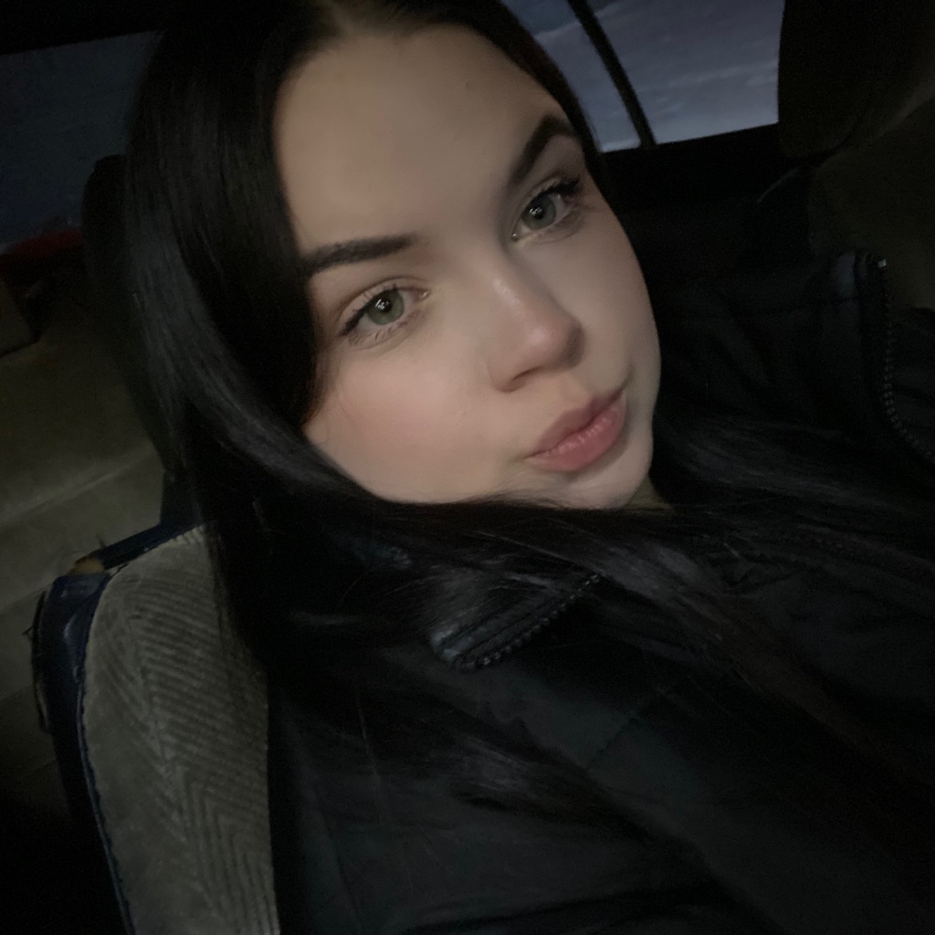 Viktoria 🍒 from UA on Tango Live