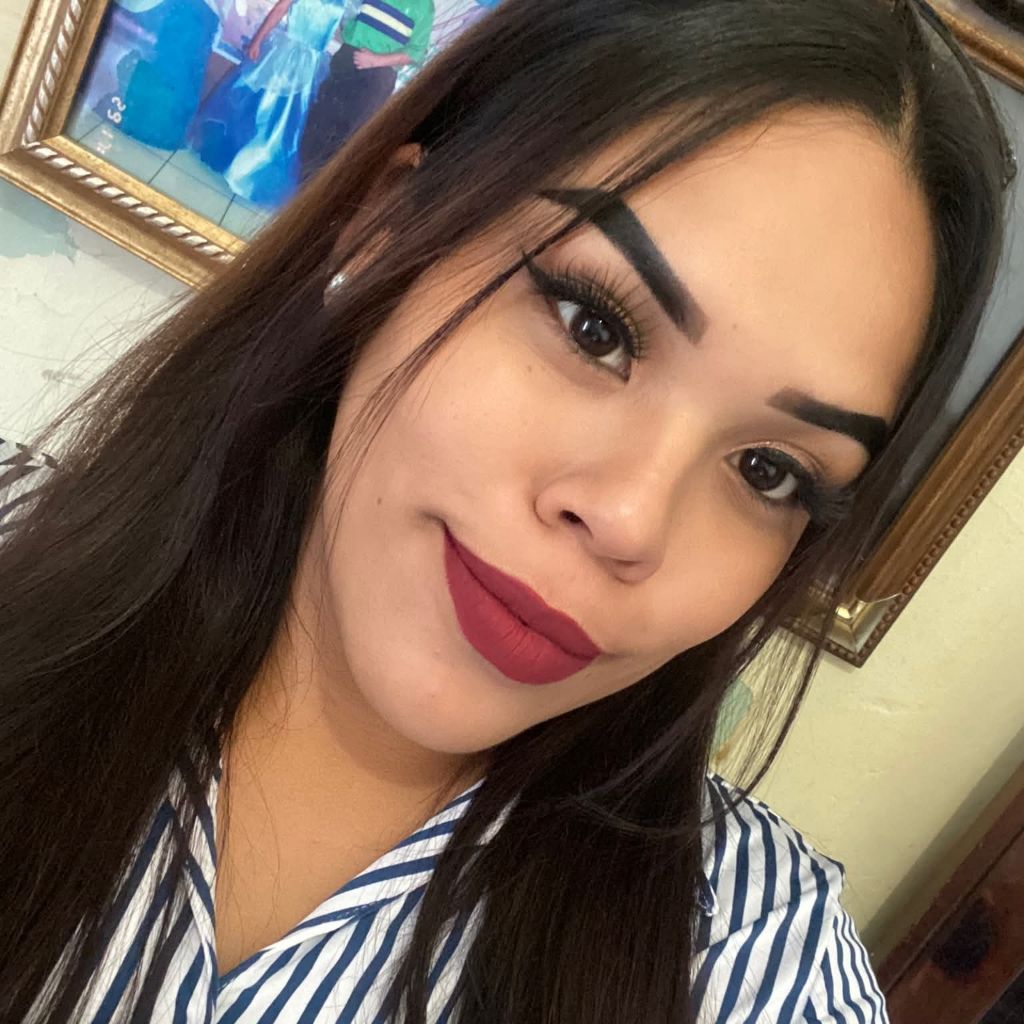Maribel123 from MX on Tango Live