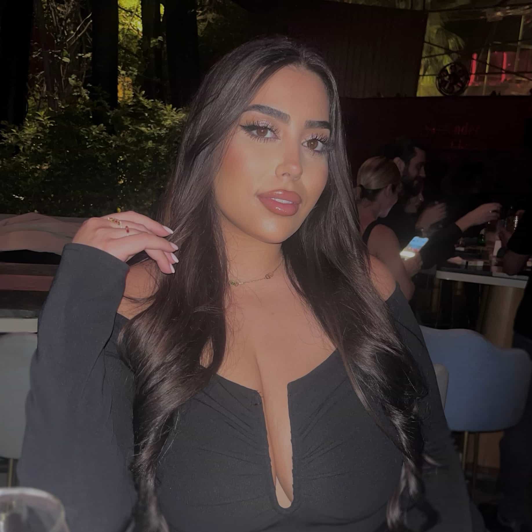 Miraa جلطة مر من هنا