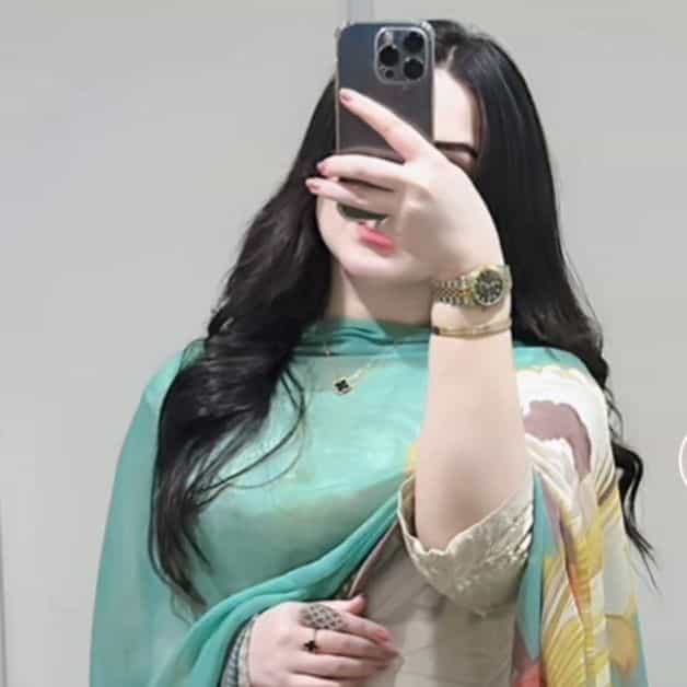 Mishaaaa Khan