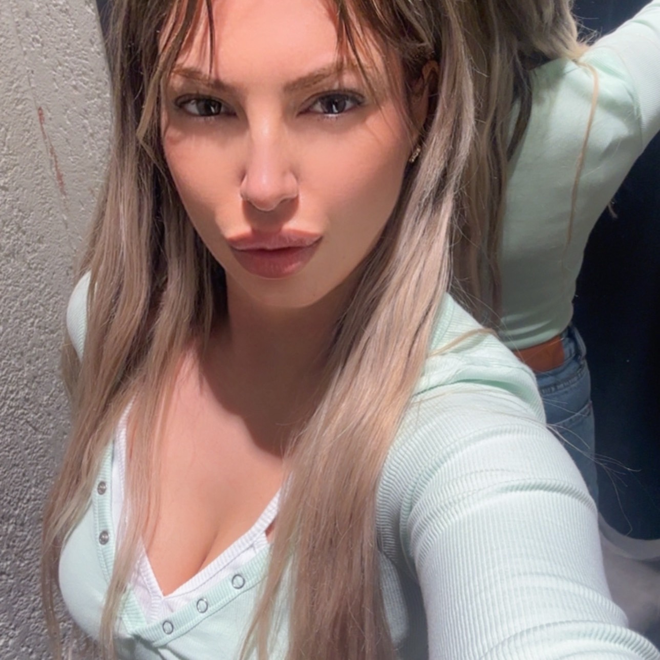 Kylasuzin on Tango Live