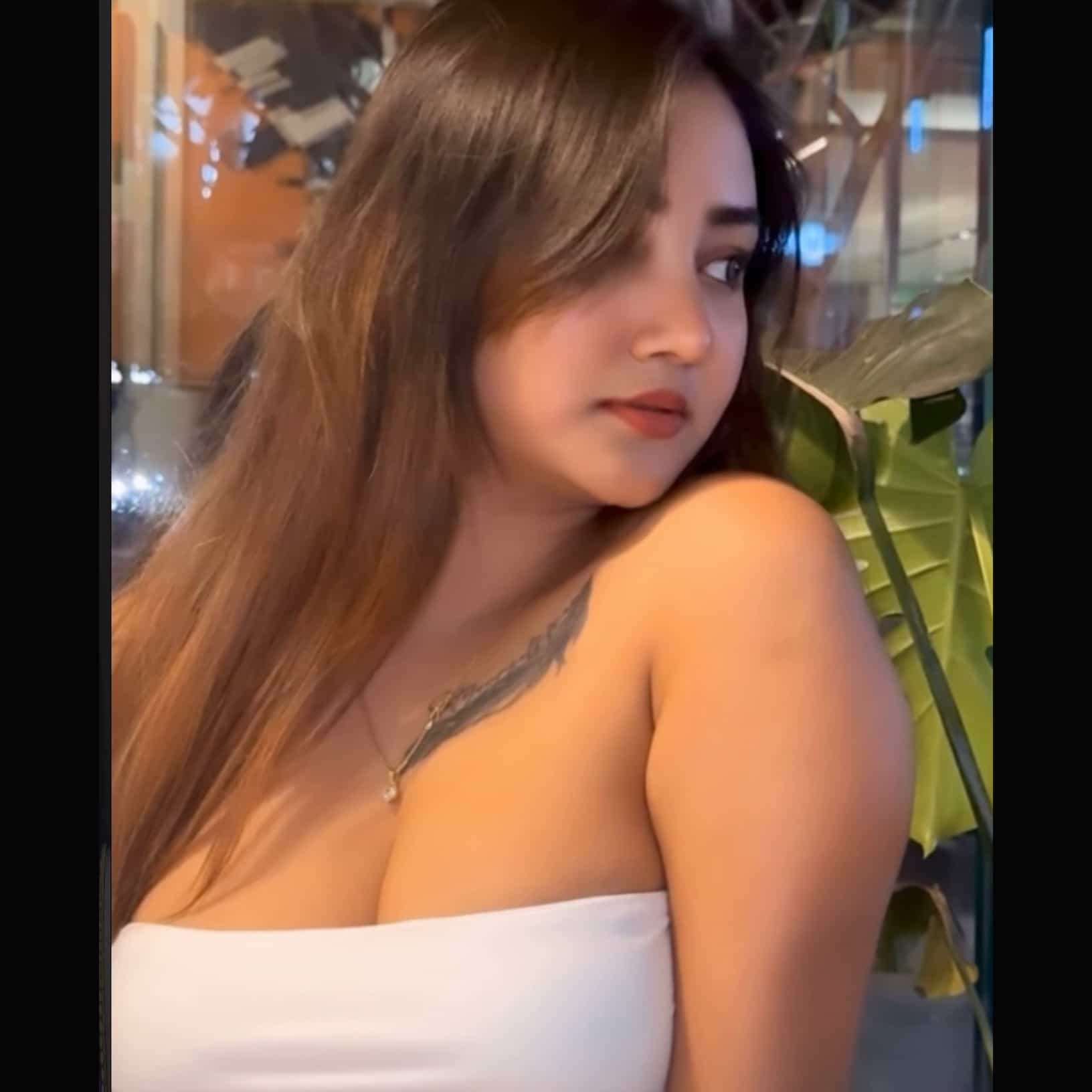 _.Dream girl