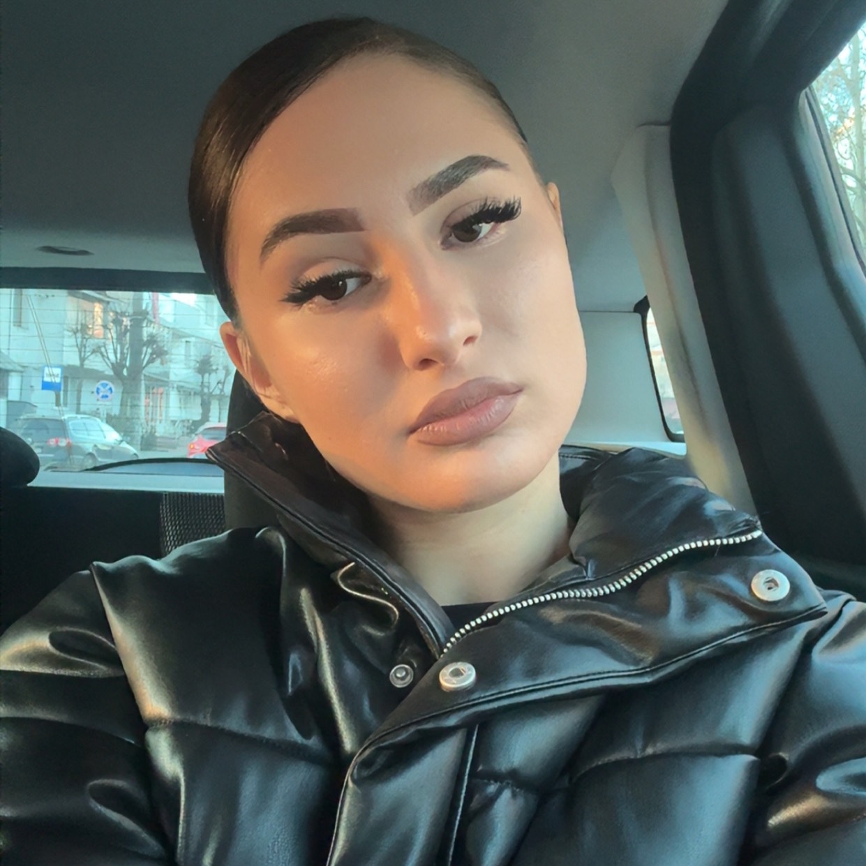 Vanessa from RO on Tango Live