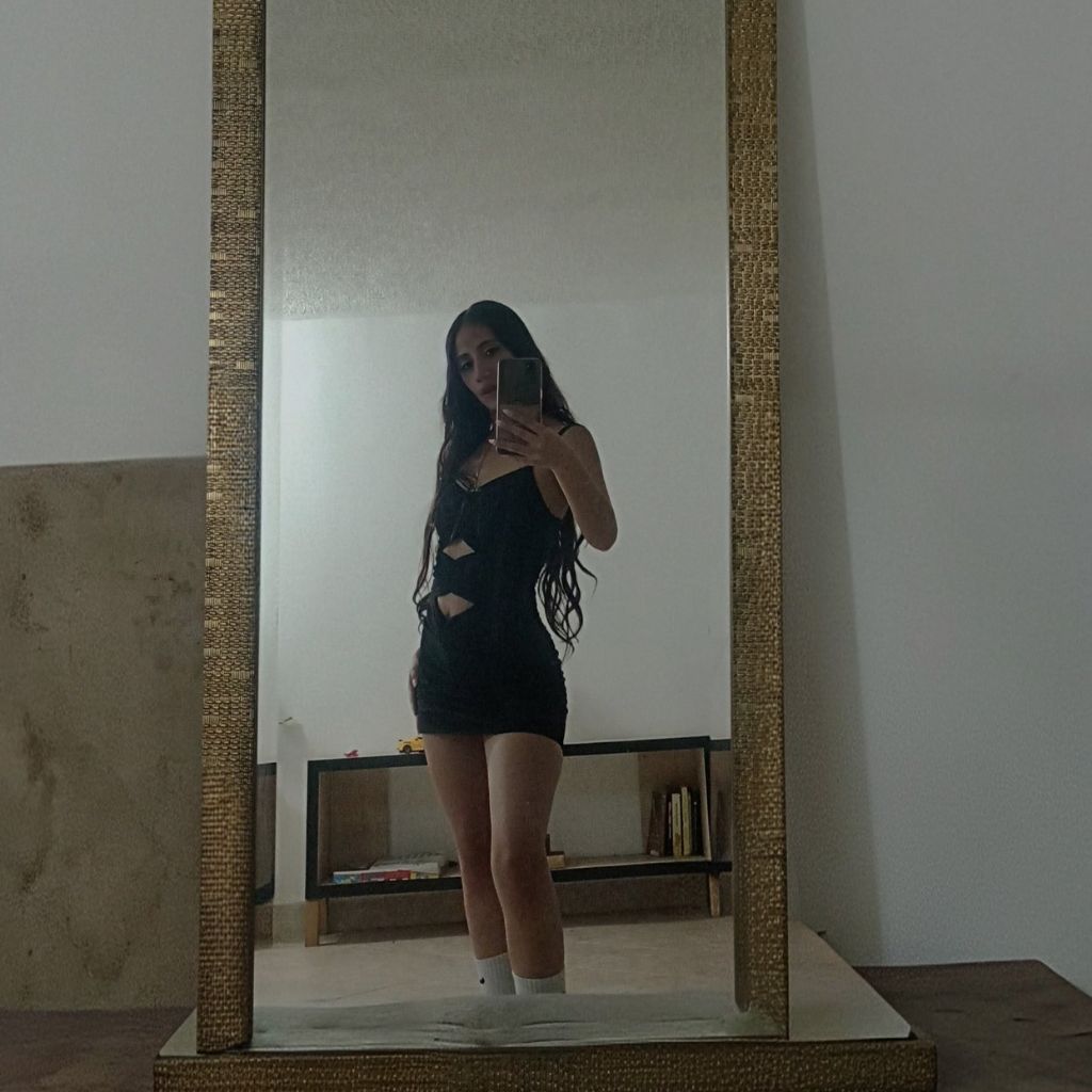 Sophie from CO on Tango Live