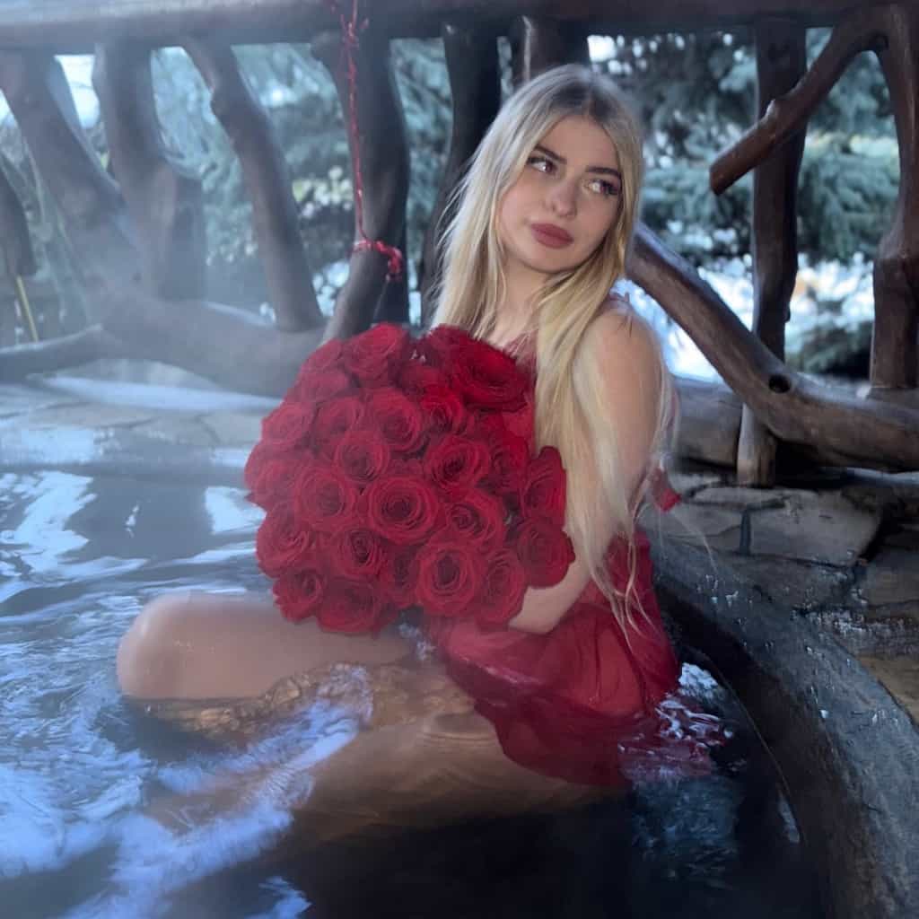 Nikki M