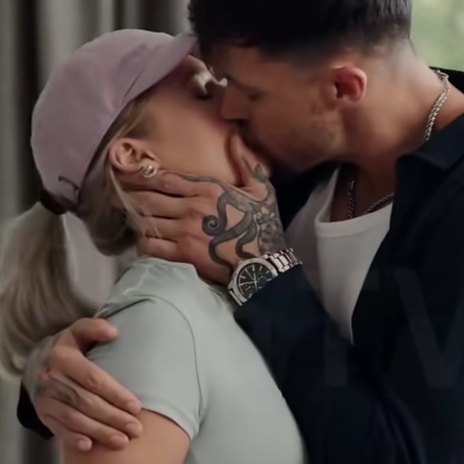 Lovely🥰💋😋🤑 from NG on Tango Live