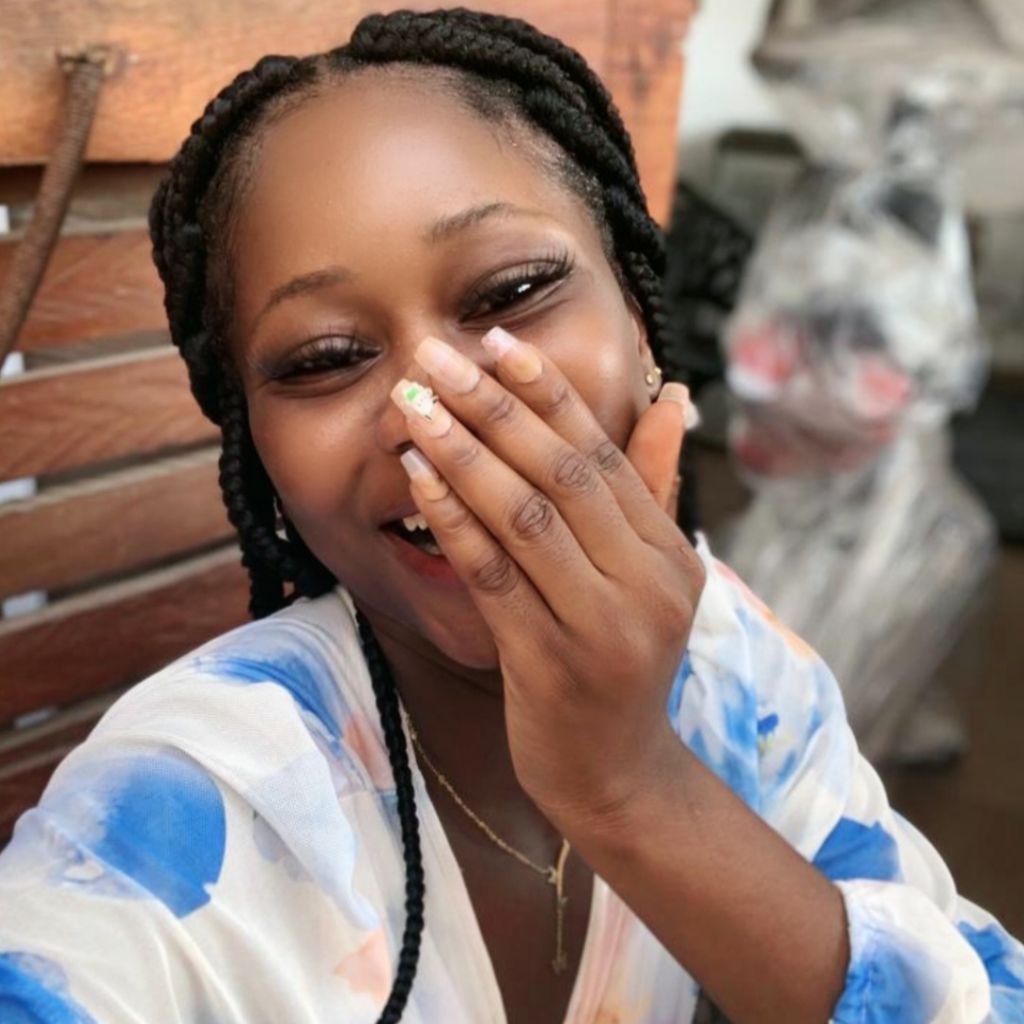 Boss lady from GH on Tango Live