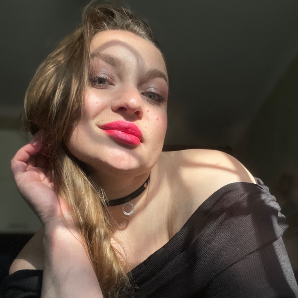 Tasha💋🔥😈 from UA on Tango Live