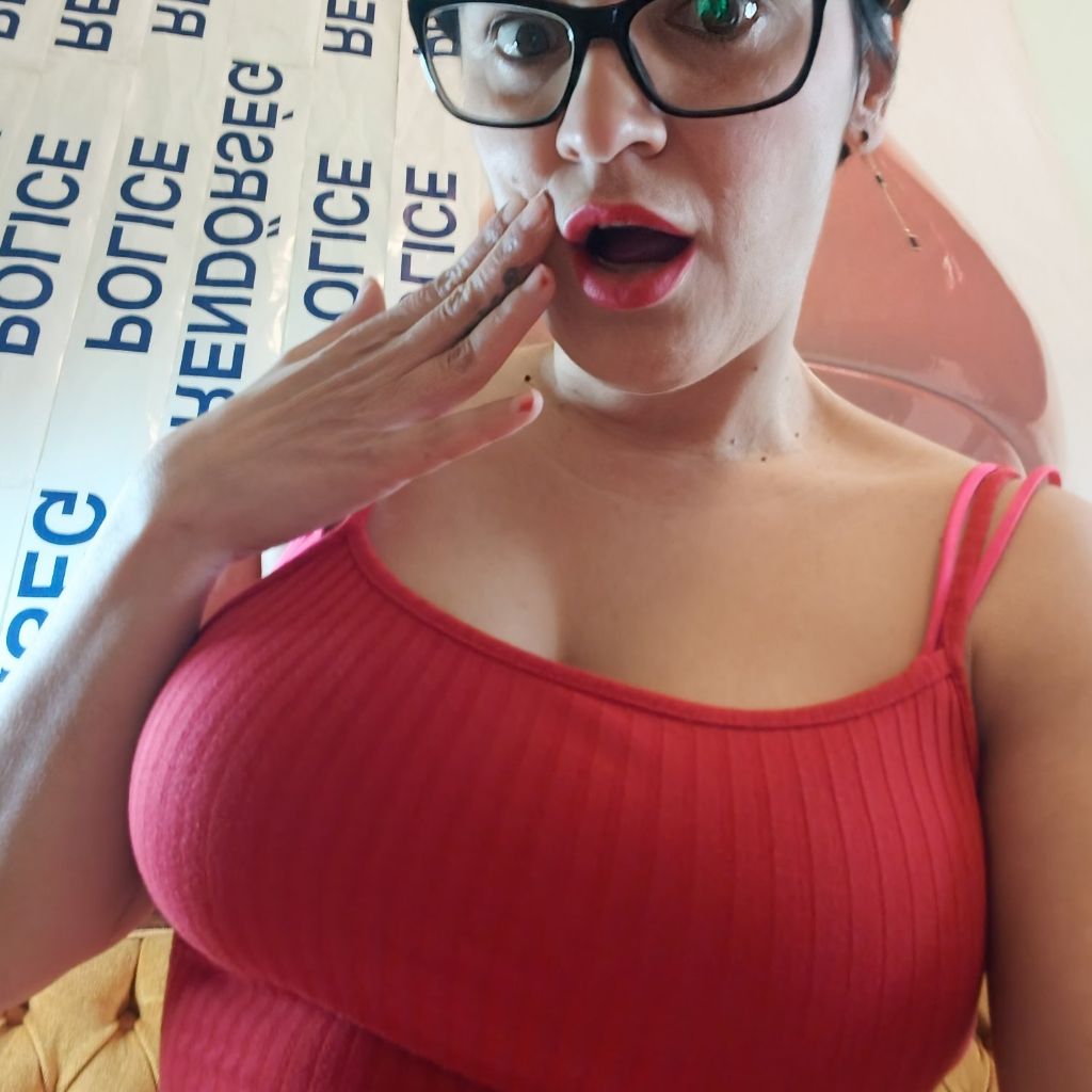 ✨Ivy✨💌 🍦 from HU on Tango Live