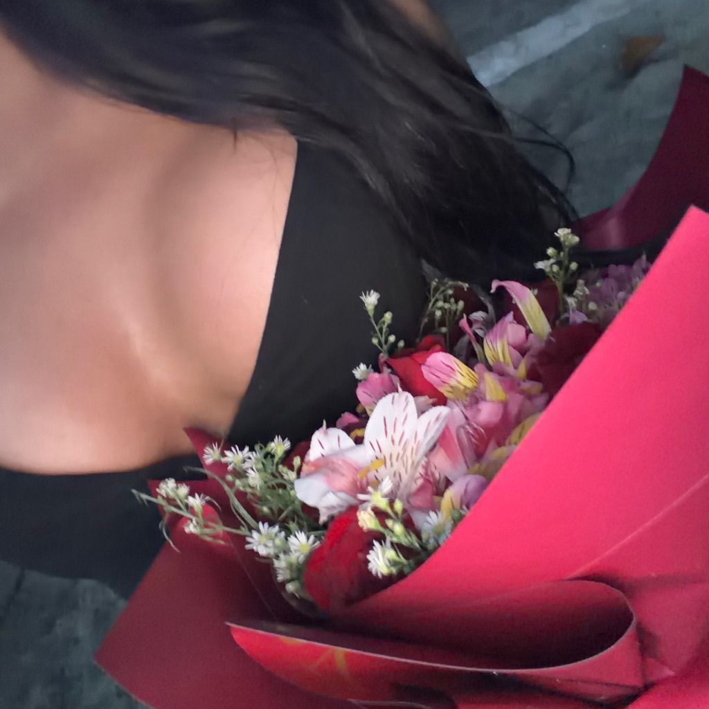 Elenapierce69 from PH on Tango Live