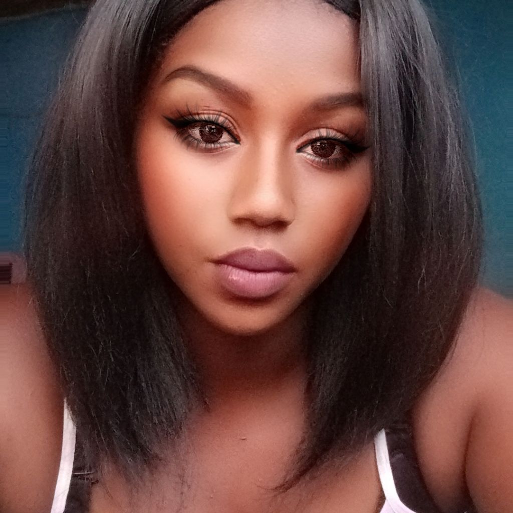 Mayah Asnah from MG on Tango Live