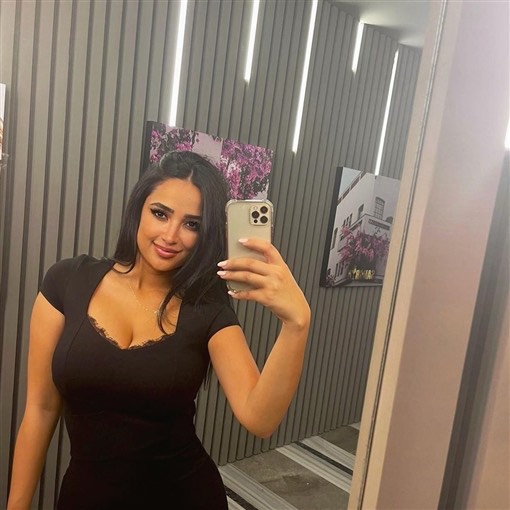 بسبوسة الشقيههه🔥 on Tango Live