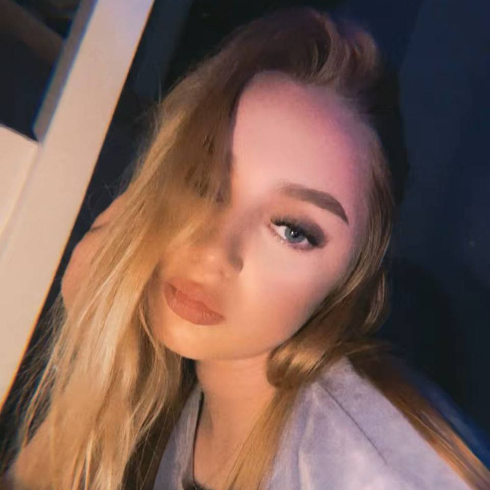 Sofia from UA on Tango Live